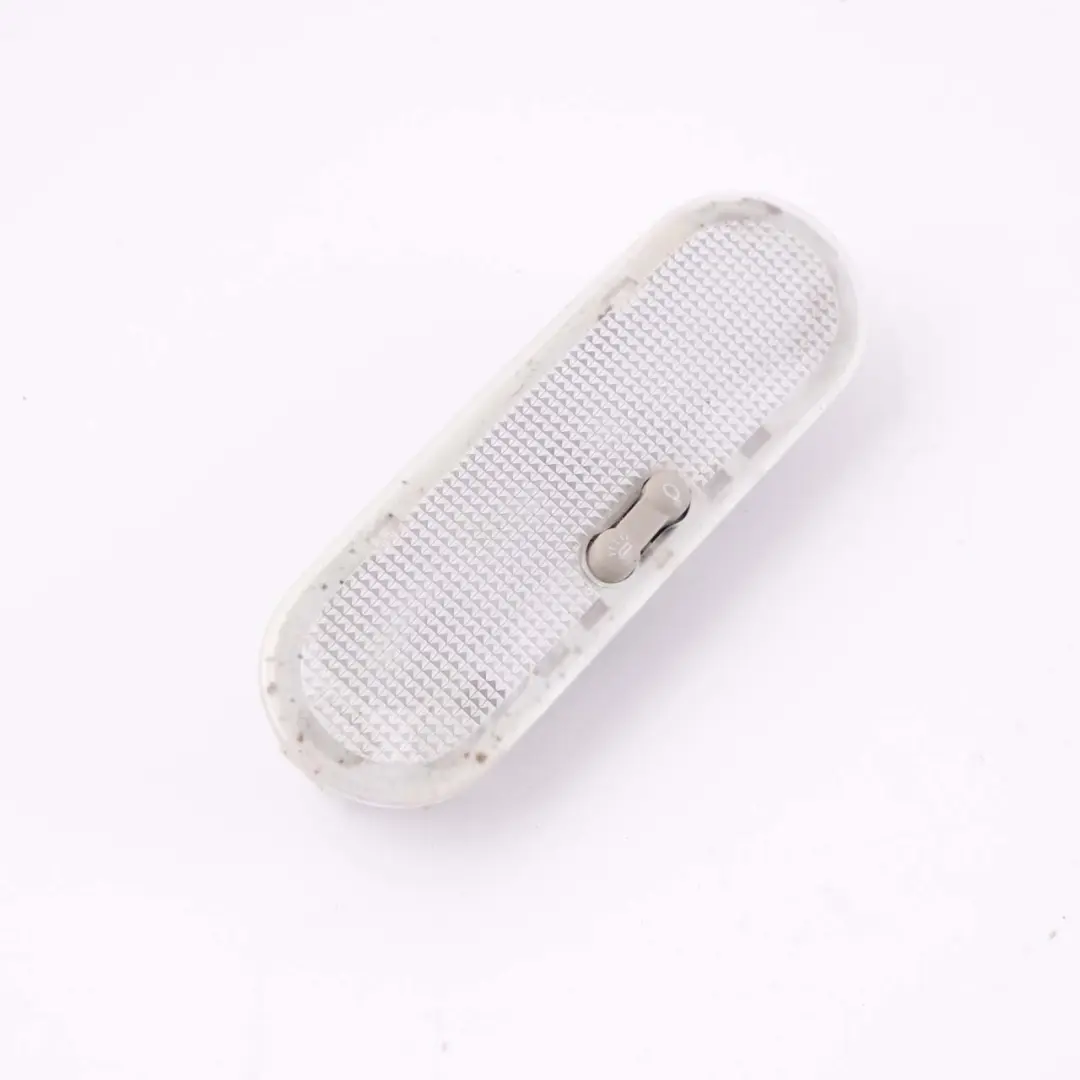 Eclairage intérieur Mercedes W415 Citan Panneau de garniture de lampe 8200074362 pour à propos du numéro de pièce A4159061500 Eclairage intérieur Mercedes W415 Citan Panneau de garniture de lampe 8200074362 - SKU A4159061500 - Numéro de pièce A4159061500