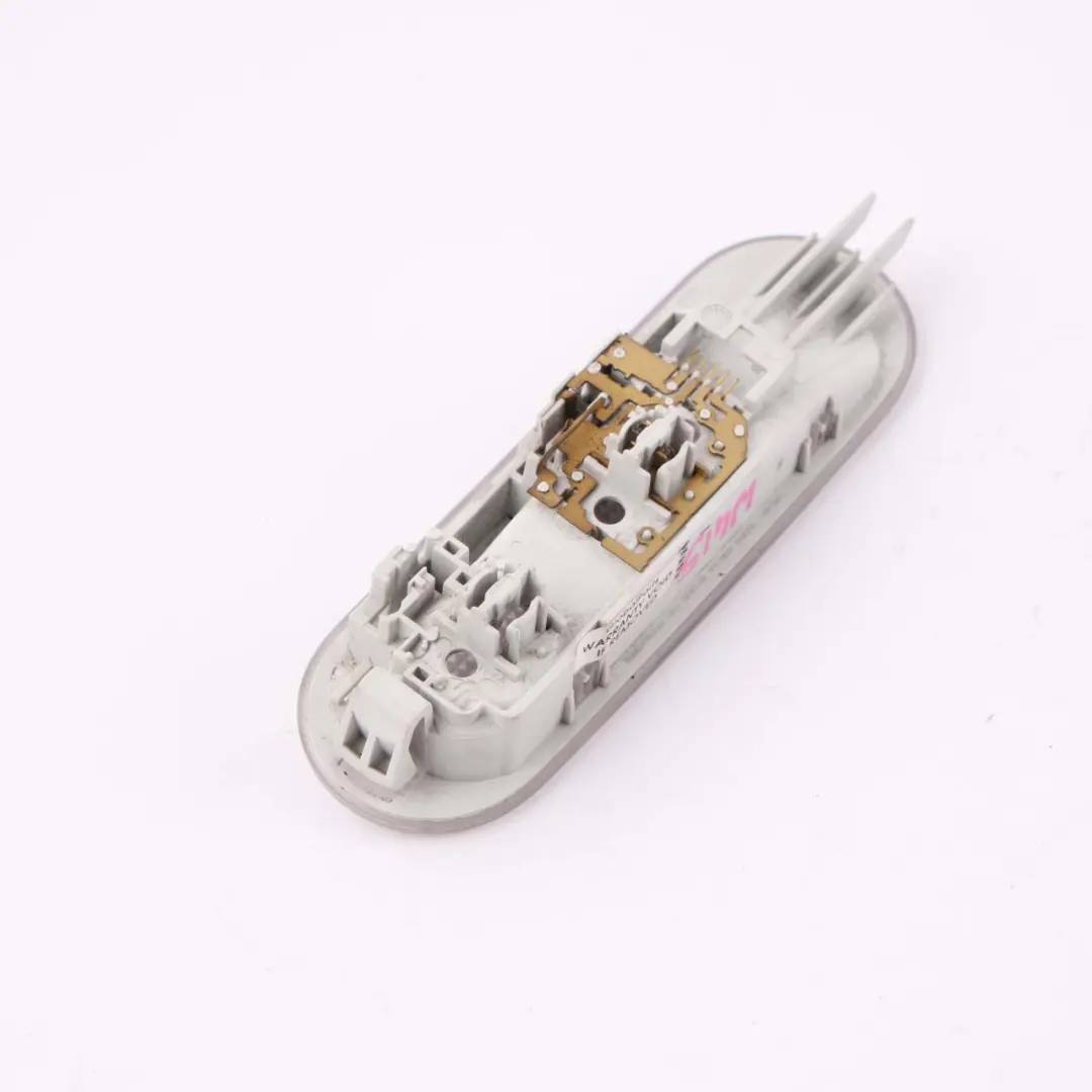 Eclairage intérieur Mercedes W415 Citan Panneau de garniture de lampe 8200074362 pour à propos du numéro de pièce A4159061500 Eclairage intérieur Mercedes W415 Citan Panneau de garniture de lampe 8200074362 - SKU A4159061500 - Numéro de pièce A4159061500