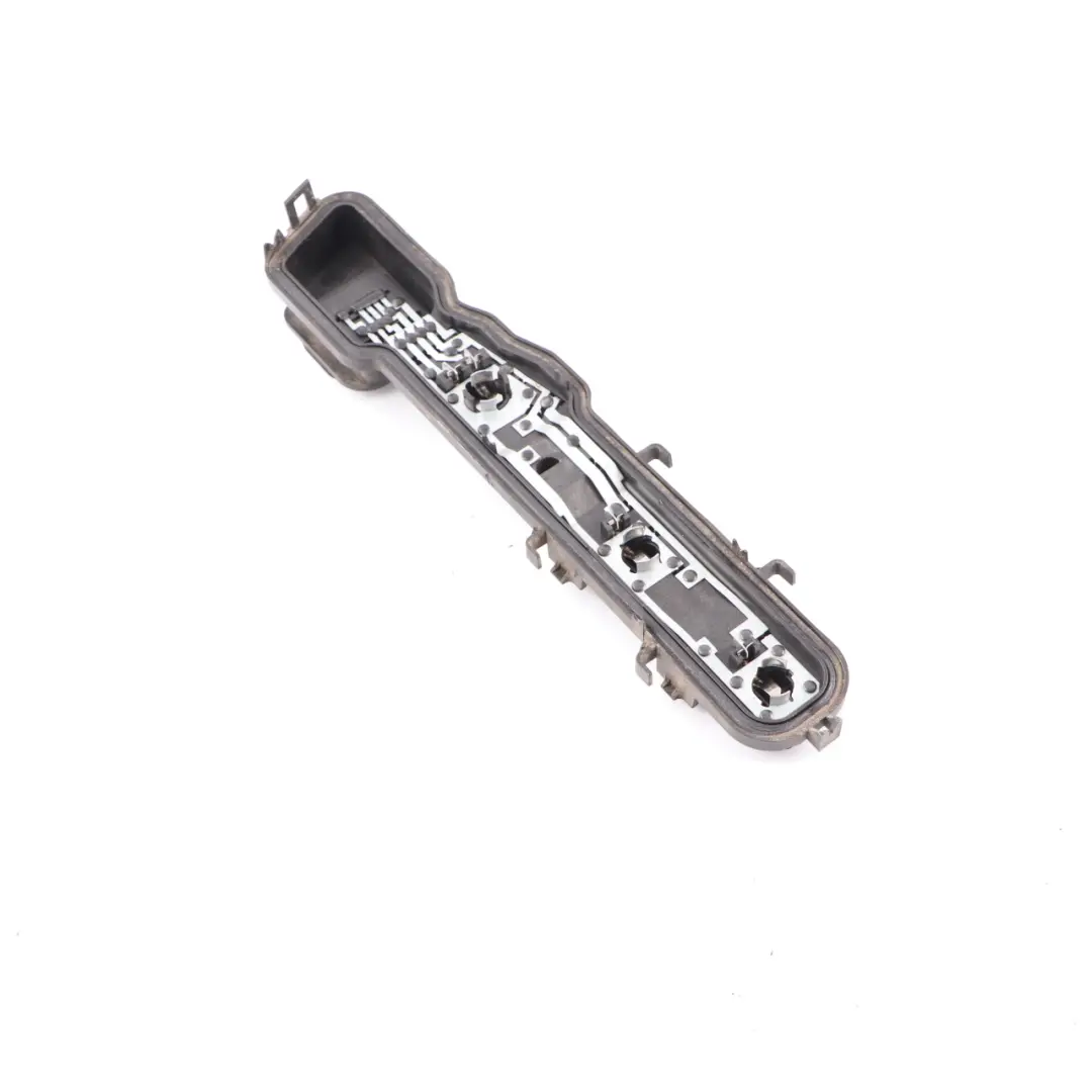 Lampada Posteriore Destra Posteriore Portalampada per Mercedes W415 con numero di parte A4159062700 Mercedes W415 Lampada Posteriore Destra Posteriore Portalampada - SKU A4159062700-1 - Numero di parte A4159062700