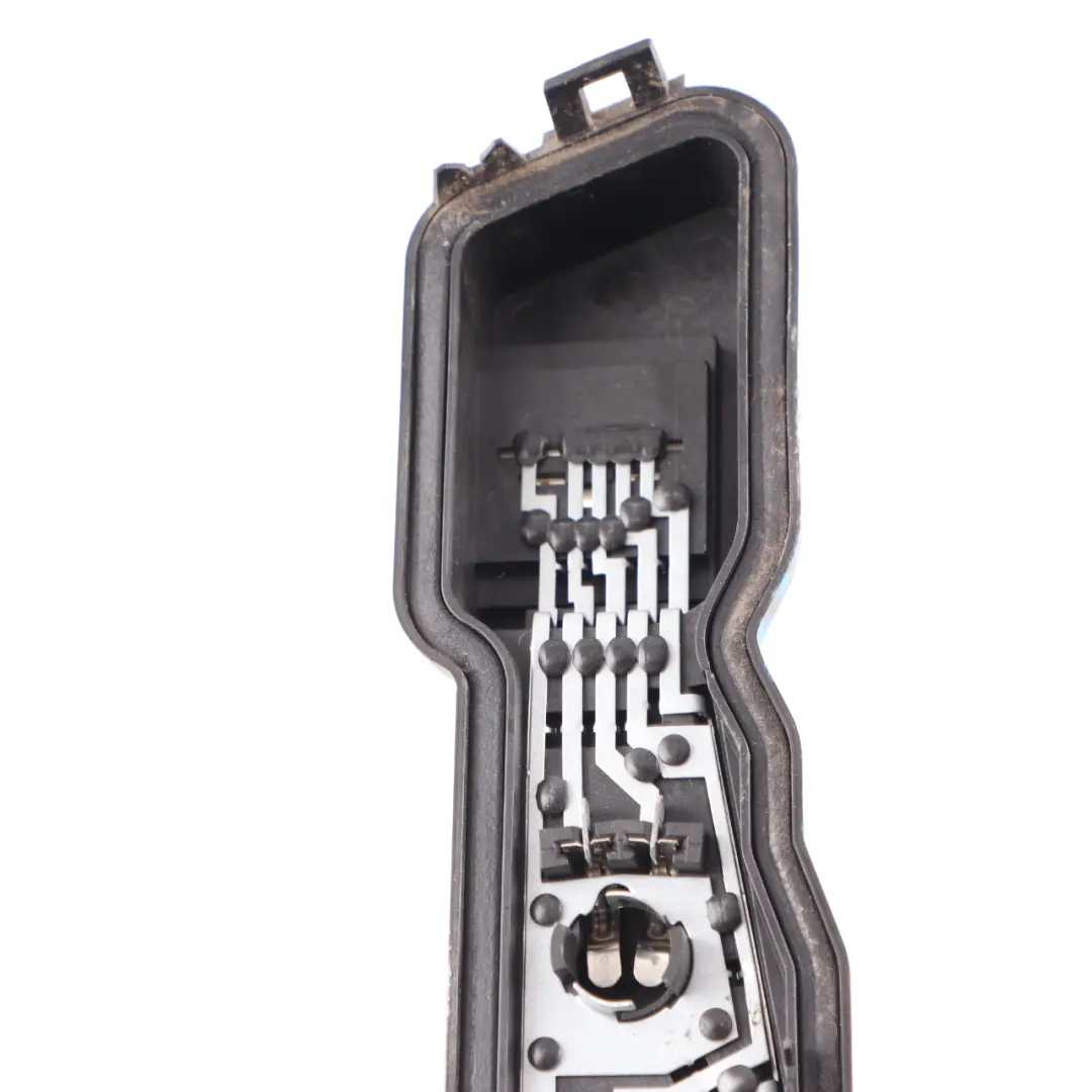 Mercedes W415 Rückleuchte rechts Rücklicht Glühbirnenhalter Fassung - SKU A4159062700-1 - Teilenummer A4159062700