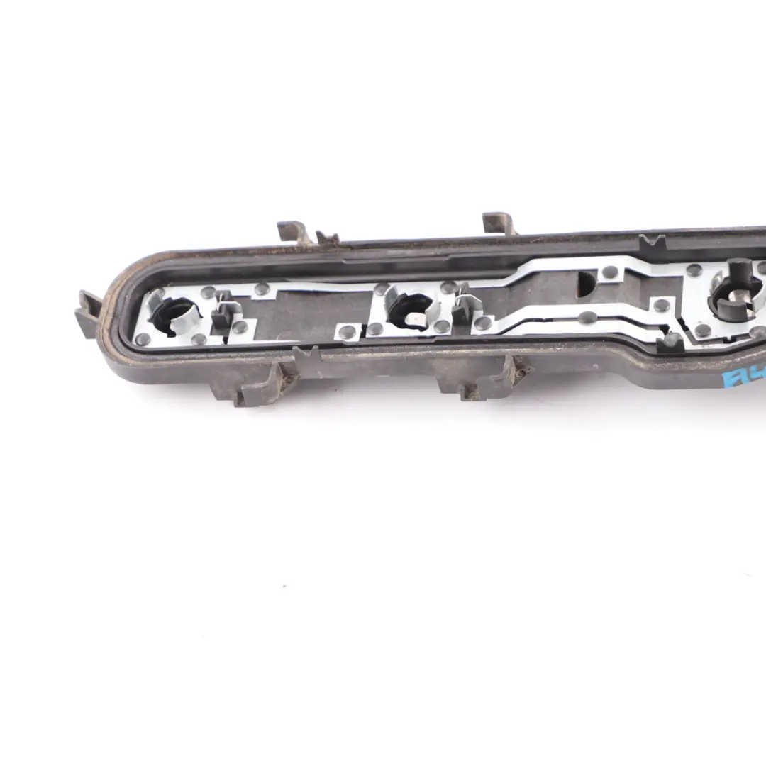 Mercedes W415 Rückleuchte rechts Rücklicht Glühbirnenhalter Fassung - SKU A4159062700-1 - Teilenummer A4159062700