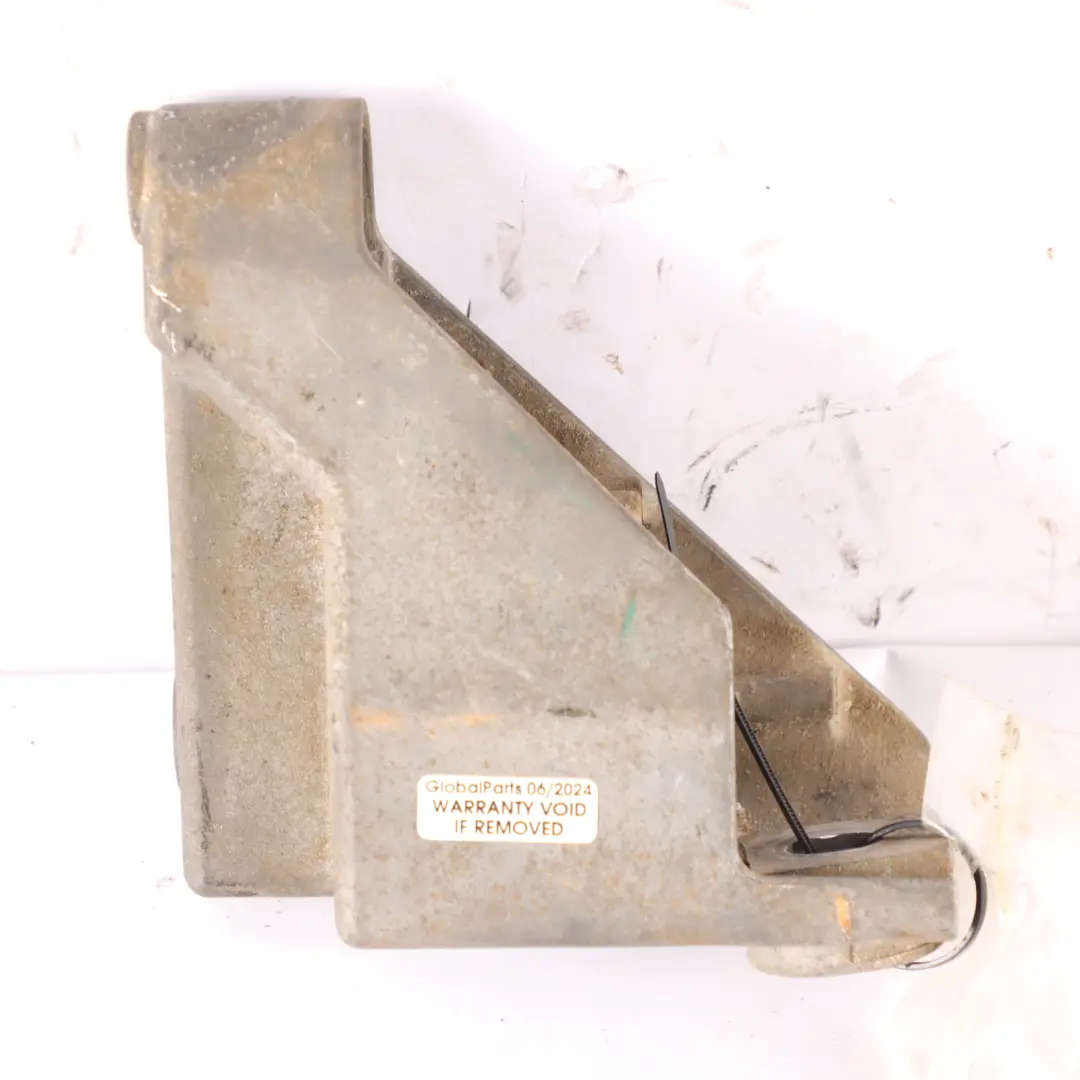 OM622 Engine Front Axle Mount Holder Bracket to Mercedes Vito W447 with Part number A4472420140 Mercedes Vito W447 OM622 Engine Front Axle Mount Holder Bracket - SKU A4472420140 - Part number A4472420140