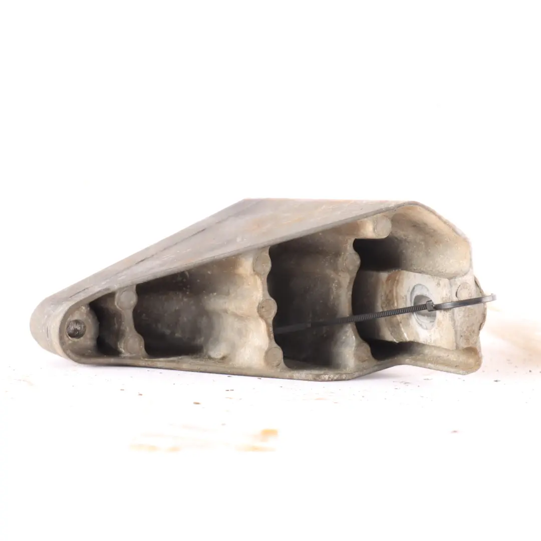 OM622 Wspornik Mocowanie Łapa Silnika do Mercedes Vito W447 o numerze A4472420140 Mercedes Vito W447 OM622 Wspornik Mocowanie Łapa Silnika - SKU A4472420140 - Numer Części A4472420140