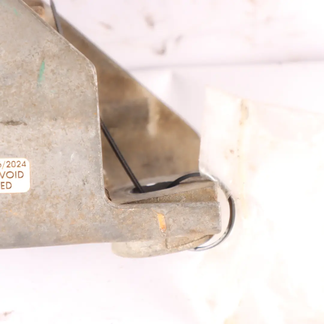 Mercedes Vito W447 OM622 Support Fixation L'Essieu Avant Du Moteur - SKU A4472420140 - Numéro de pièce A4472420140