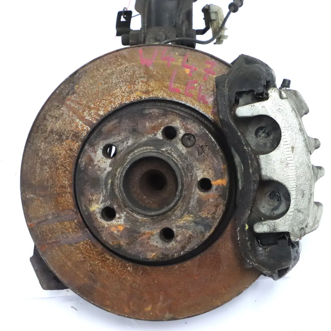 anteriore sinistro sospensione gamba freno ruota mozzo disco pinza per Mercedes W447 con numero di parte A4473204538 Mercedes W447 anteriore sinistro sospensione gamba freno ruota mozzo disco pinza - SKU A4473204538-2 - Numero di parte A4473204538