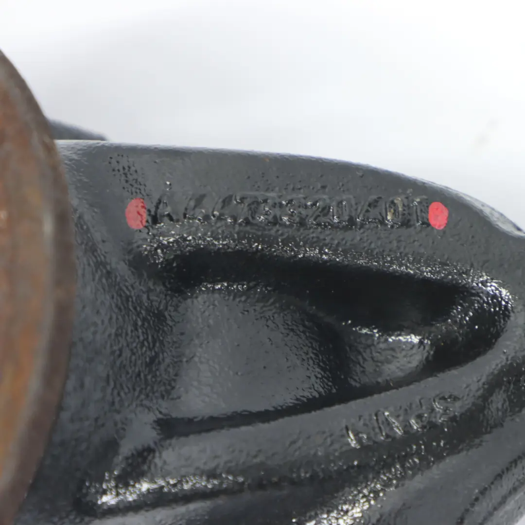 Zwrotnica Piasta Zawieszenie Koła Lewy Przód do Mercedes Vito W447 o numerze A4473300620 Mercedes Vito W447 Zwrotnica Piasta Zawieszenie Koła Lewy Przód - SKU A4473300620 - Numer Części A4473300620