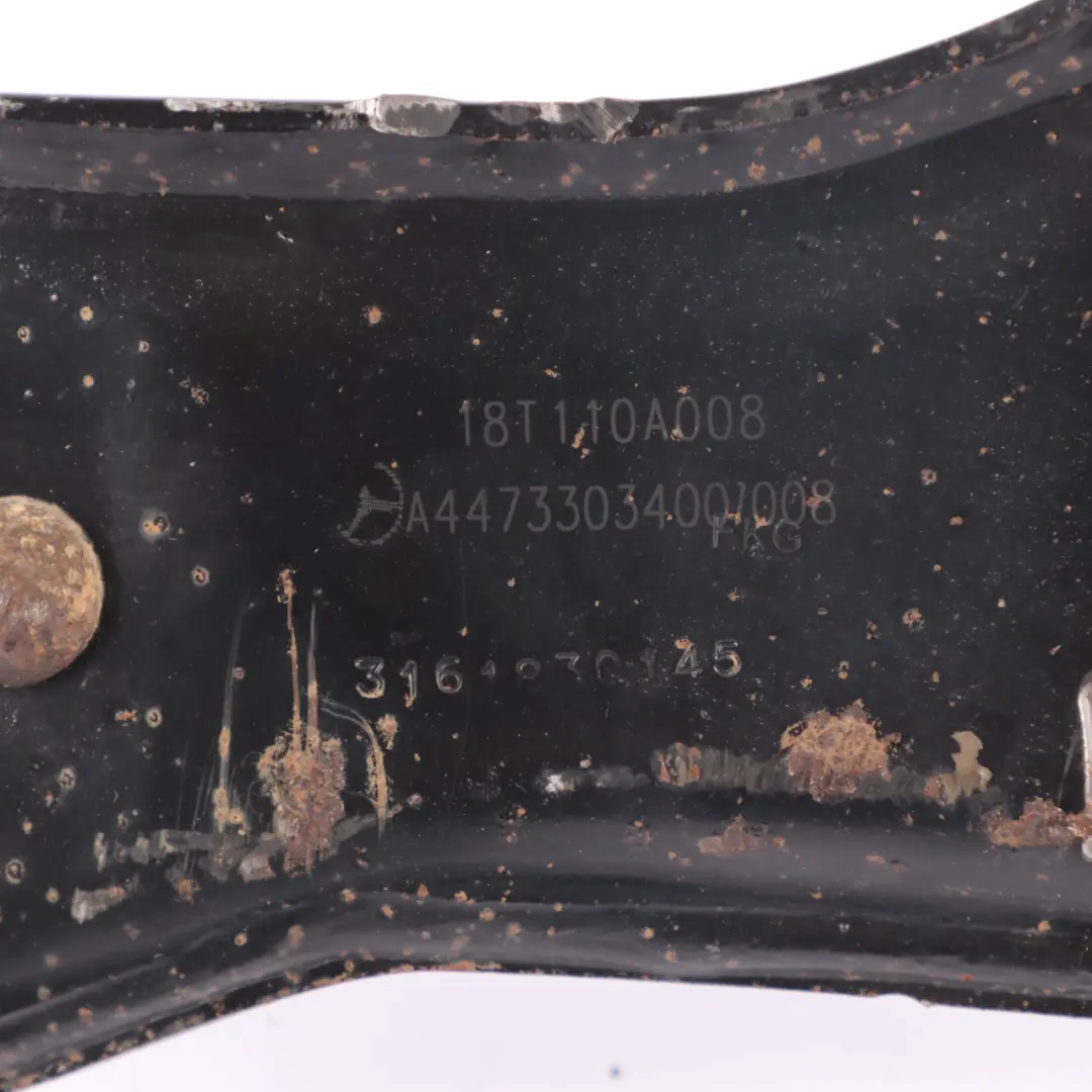 Wahacz Zawieszenia Lewy Przód Przedni do Mercedes Vito W447 o numerze A4473307500 Mercedes Vito W447 Wahacz Zawieszenia Lewy Przód Przedni - SKU A4473307500 - Numer Części A4473307500