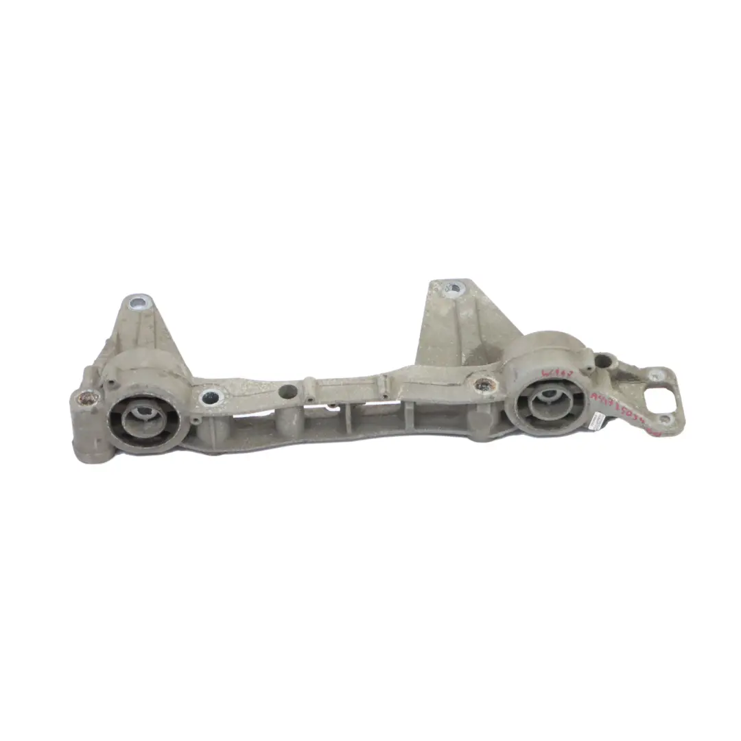 Staffa Mercedes Vito W447 Diesel Asse Posteriore Differenziale Supporto per con numero di parte A4473503400 Staffa Mercedes Vito W447 Diesel Asse Posteriore Differenziale Supporto - SKU A4473503400 - Numero di parte A4473503400