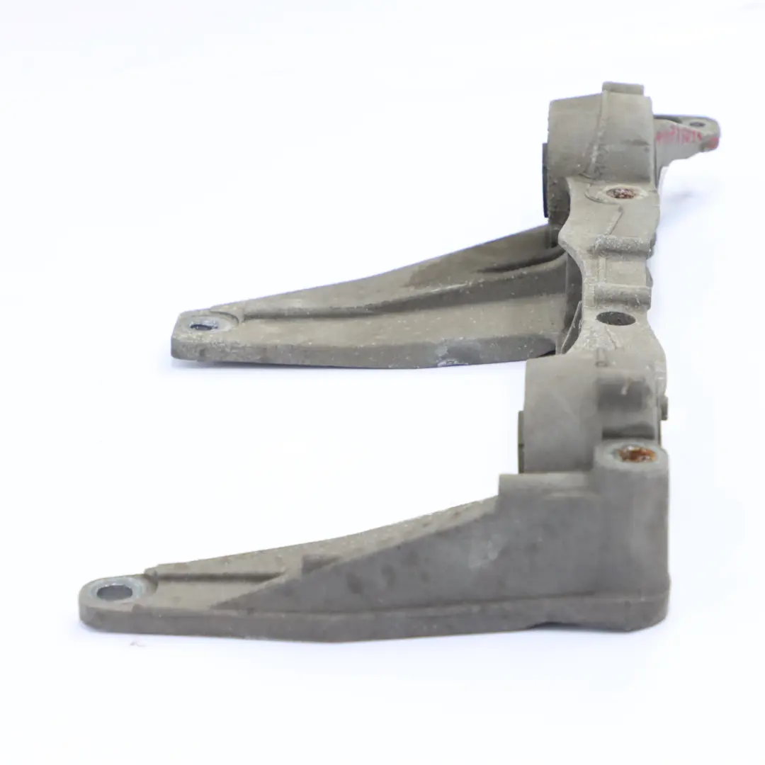 Bracket Mercedes Vito W447 Diesel Rear Axle Differential Final Drive Support to with Part number A4473503400 Bracket Mercedes Vito W447 Diesel Rear Axle Differential Final Drive Support - SKU A4473503400 - Part number A4473503400