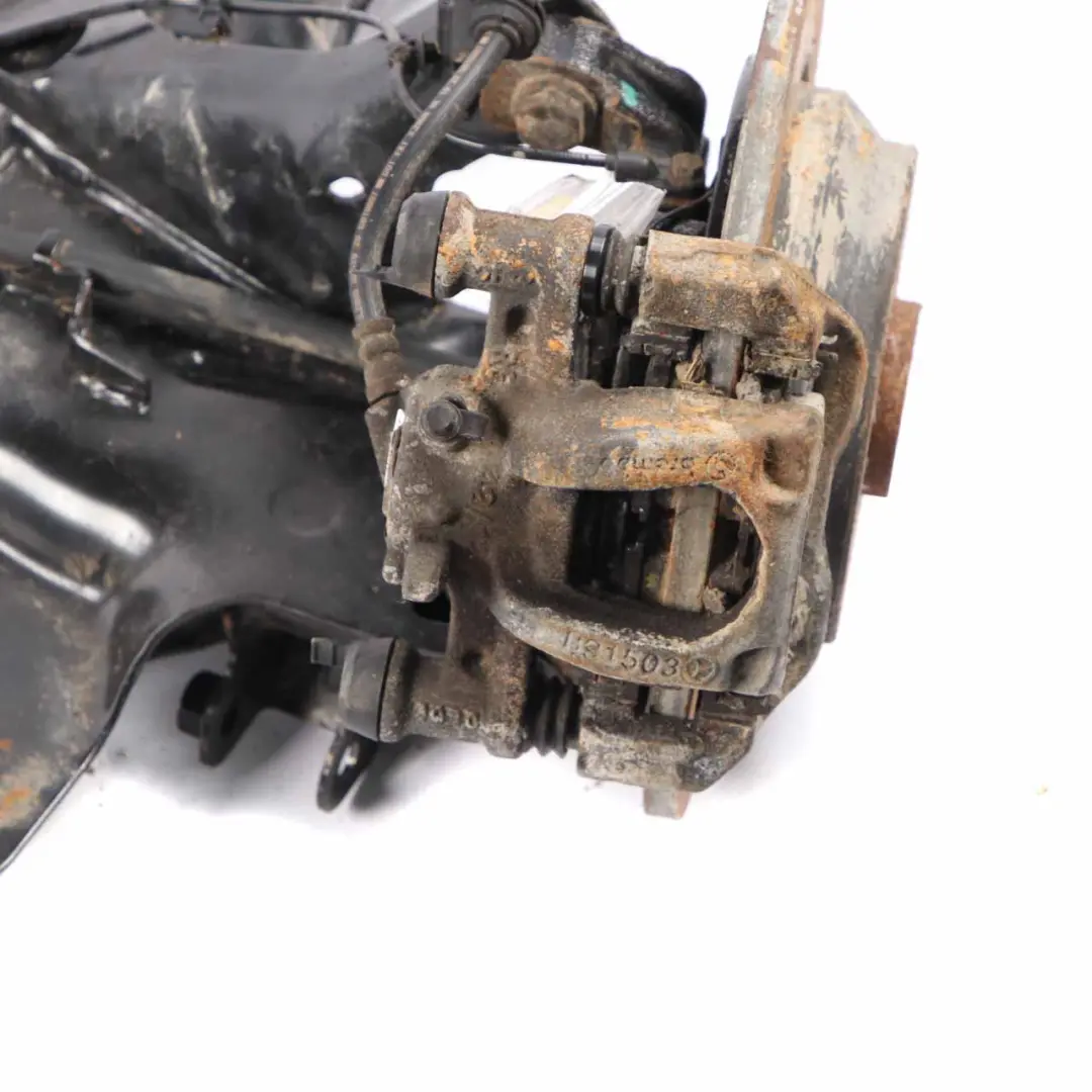 Mercedes W447 posteriore destra sospensione gamba ruota mozzo freno disco pinza - SKU A4473505400 - Numero di parte A4473505400