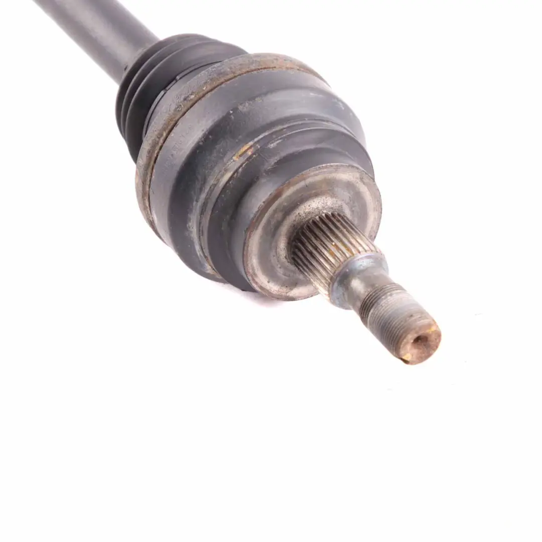 Albero di trasmissione asse posteriore sinistro destro per Mercedes W447 con numero di parte A4473506600 Mercedes W447 Albero di trasmissione asse posteriore sinistro destro - SKU A4473506600 - Numero di parte A4473506600