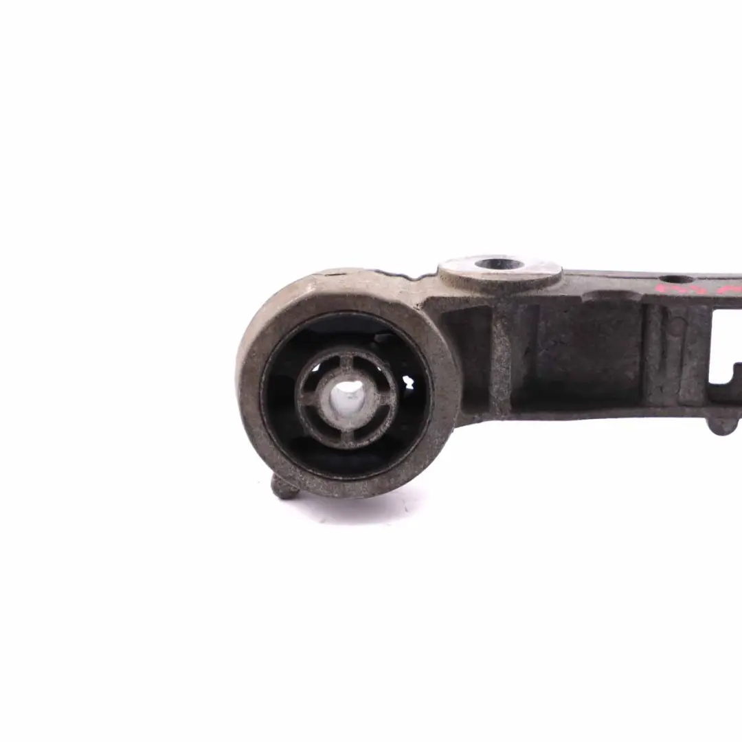 Eje trasero Diferencial Soporte de montaje para Mercedes Vito W447 con número de pieza A4473506700 Mercedes Vito W447 Eje trasero Diferencial Soporte de montaje - SKU A4473506700 - Número de pieza A4473506700