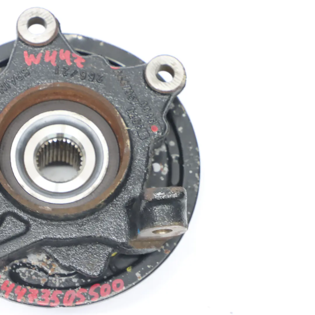 Flange Hub Mercedes W447 Rear Axle Left N/S Wheel Bearing to Drive with Part number A4473570006 Drive Flange Hub Mercedes W447 Rear Axle Left N/S Wheel Bearing - SKU A4473570006 - Part number A4473570006