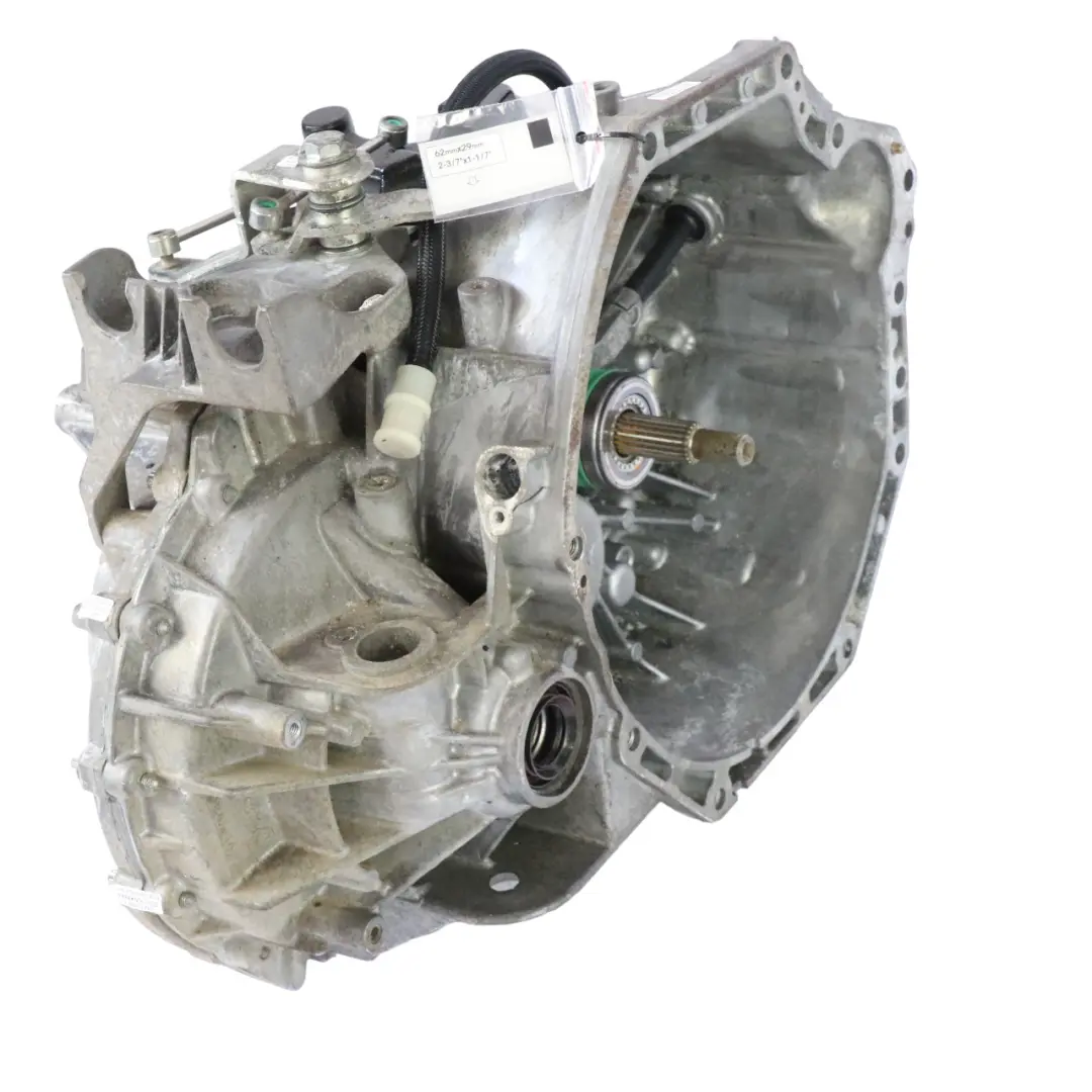 Skrzynia Biegów Manualna 700730 700.730 A4473600000 do Mercedes Vito W447 o numerze A4473600400 Mercedes Vito W447 Skrzynia Biegów Manualna 700730 700.730 A4473600000 - SKU A4473600400 - Numer Części A4473600400