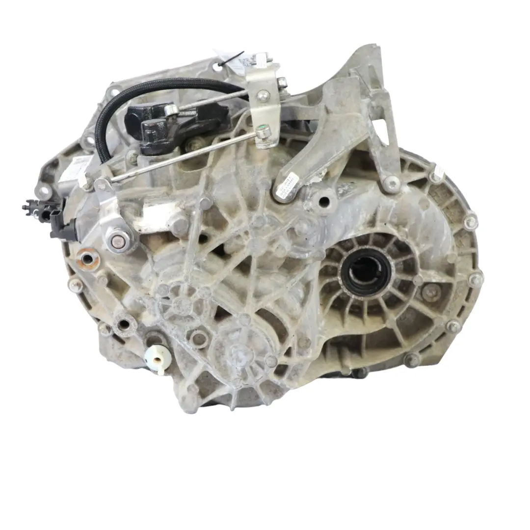 Skrzynia Biegów Manualna 700730 700.730 A4473600000 do Mercedes Vito W447 o numerze A4473600400 Mercedes Vito W447 Skrzynia Biegów Manualna 700730 700.730 A4473600000 - SKU A4473600400 - Numer Części A4473600400