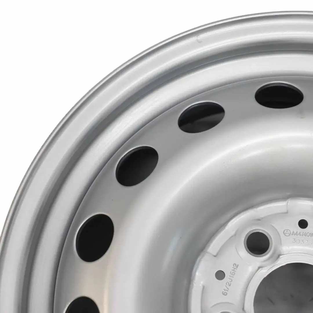 Cerchio ruota in acciaio 16" 6.5J ET:52 per Mercedes Vito W447 con numero di parte A4474010101 Mercedes Vito W447 Cerchio ruota in acciaio 16" 6.5J ET:52 - SKU A4474010101 - Numero di parte A4474010101