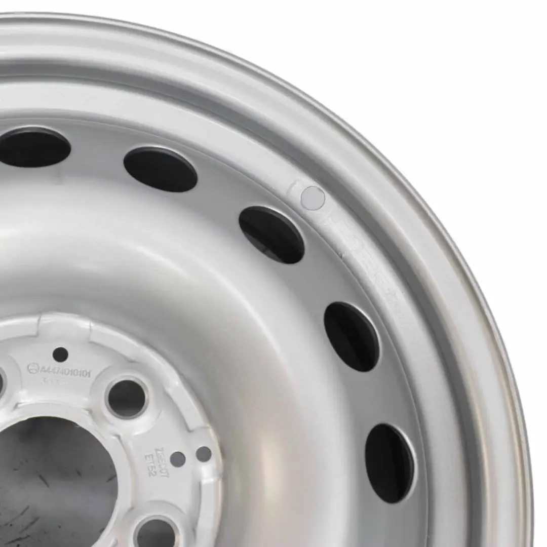 Llanta Mercedes Vito W447 Acero 16" 6.5J ET:52 para con número de pieza A4474010101 Llanta Mercedes Vito W447 Acero 16" 6.5J ET:52 - SKU A4474010101 - Número de pieza A4474010101