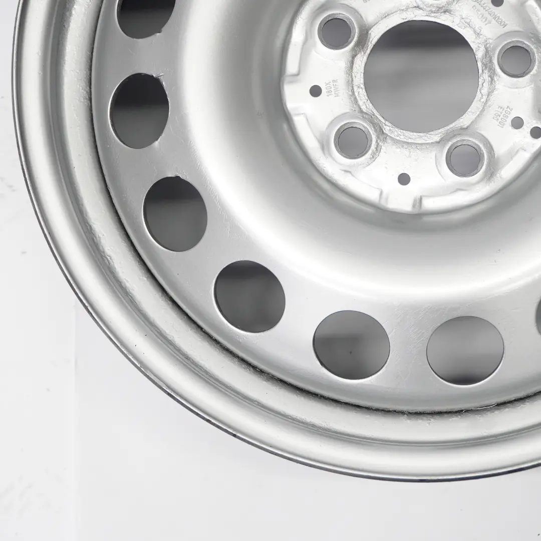 Silber Felge Stahl 17" 6.5J ET:50 für Mercedes Vito W447 mit Teilenummer A4474010201 Mercedes Vito W447 Silber Felge Stahl 17" 6.5J ET:50 - SKU A4474010201-1 - Teilenummer A4474010201