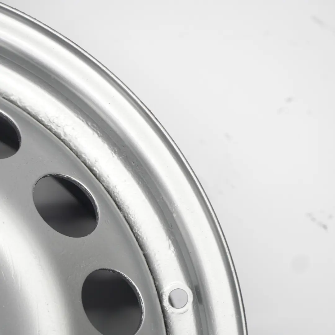 Argento Cerchio ruota in acciaio 17" 6.5J ET:50 per Mercedes Vito W447 con numero di parte A4474010201 Mercedes Vito W447 Argento Cerchio ruota in acciaio 17" 6.5J ET:50 - SKU A4474010201-1 - Numero di parte A4474010201