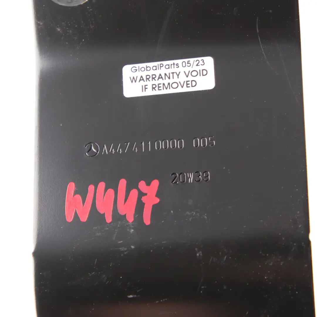 Mocowanie Uchwyt Wału A6394100041 do Mercedes W639 o numerze A4474110000 Mercedes W639 Mocowanie Uchwyt Wału A6394100041 - SKU A4474110000 - Numer Części A4474110000