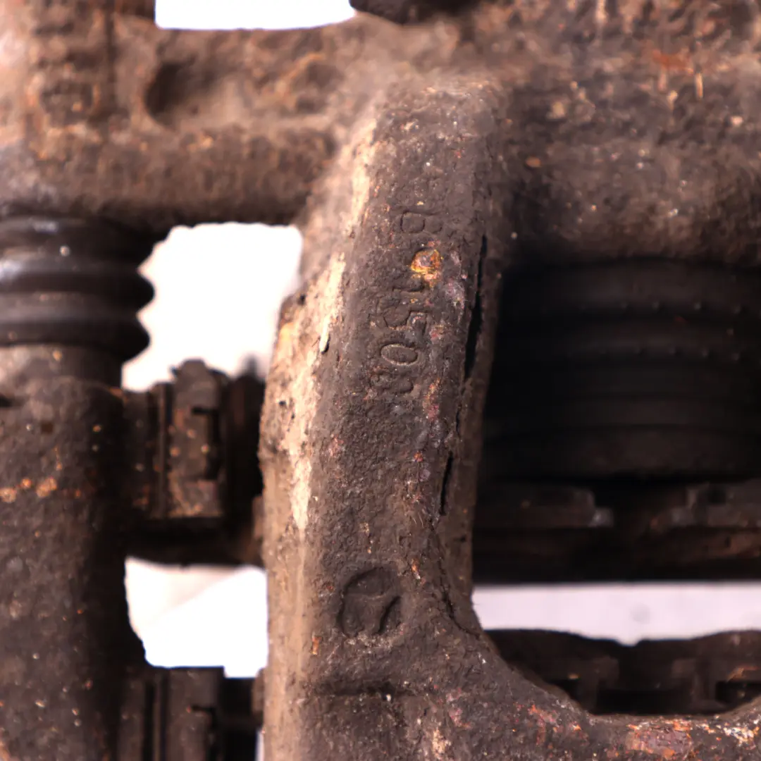 Bremssattelgehäuse Träger hinten links für Mercedes W447 mit Teilenummer A4474200683 Mercedes W447 Bremssattelgehäuse Träger hinten links - SKU A4474200683 - Teilenummer A4474200683