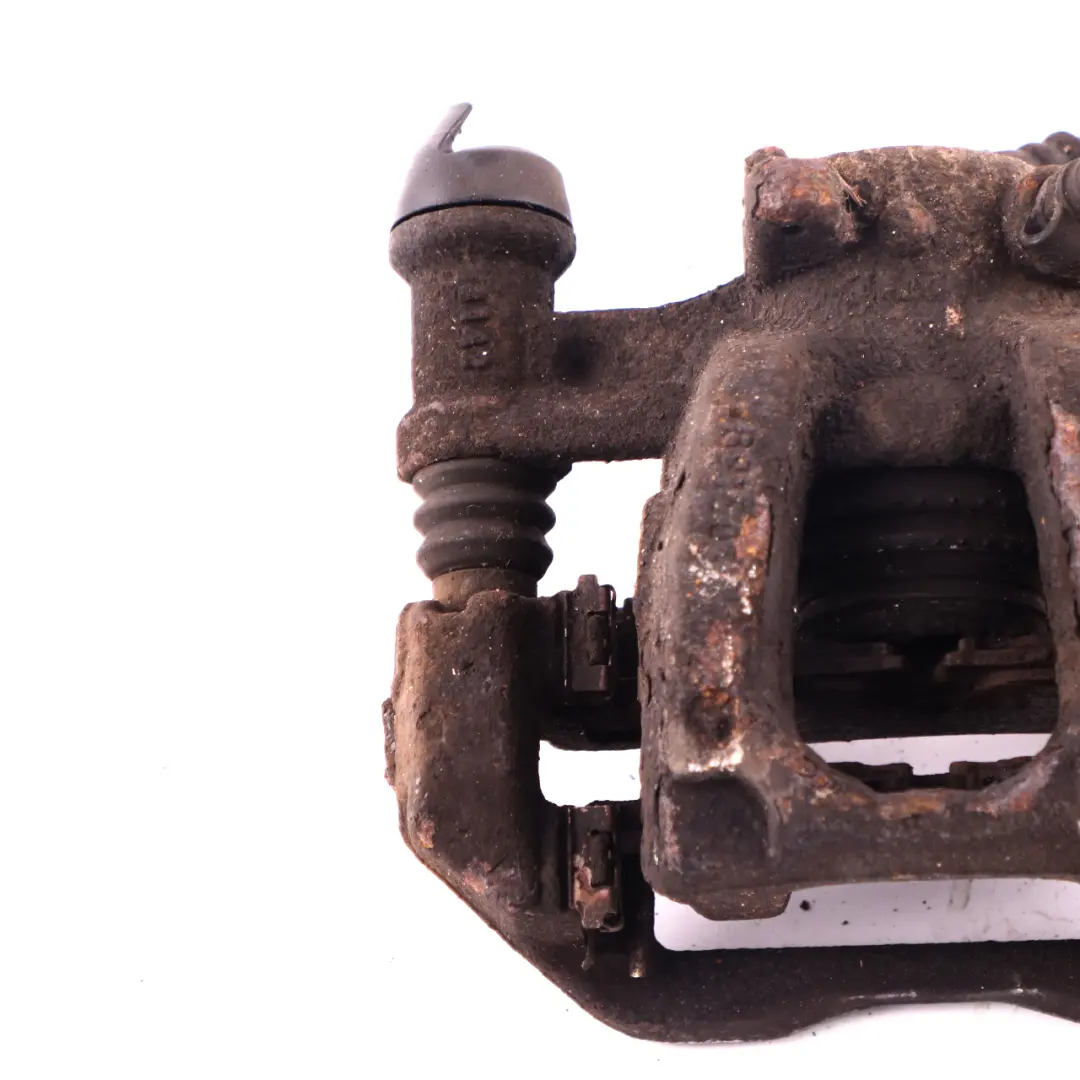 Soporte de la pinza de freno trasero derecho para Mercedes W447 con número de pieza A4474200783 Mercedes W447 Soporte de la pinza de freno trasero derecho - SKU A4474200783 - Número de pieza A4474200783