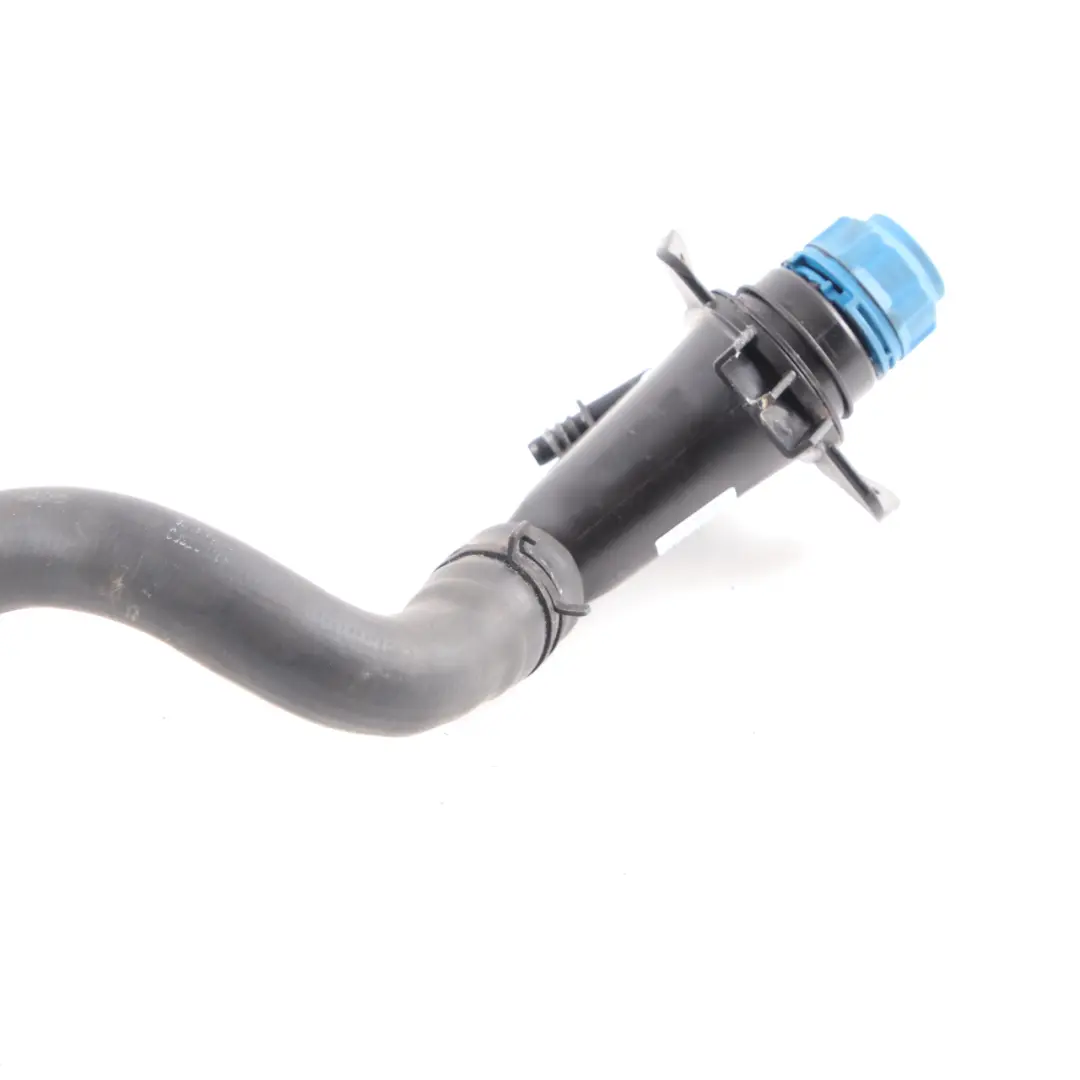 Mercedes W447 Diesel AdBlue Réservoir Remplisseur Tuyau d'arrosage A4474700426 - SKU A4474700600 - Numéro de pièce A4474700600