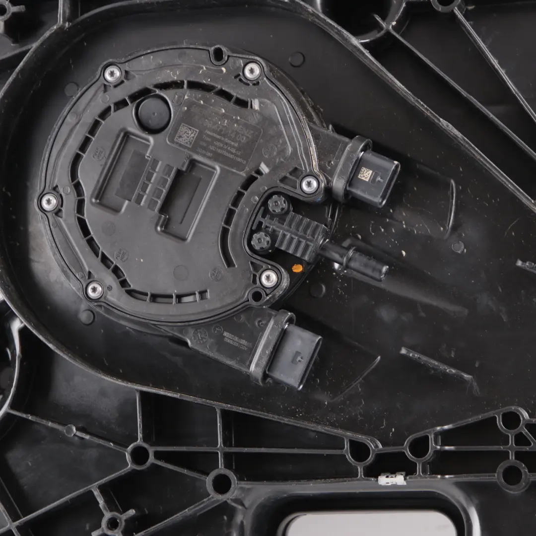 Depósito aditivos Mercedes W447 AdBlue BlueTec Diesel Depósito para con número de pieza A4474707700 Depósito aditivos Mercedes W447 AdBlue BlueTec Diesel Depósito - SKU A4474707700 - Número de pieza A4474707700