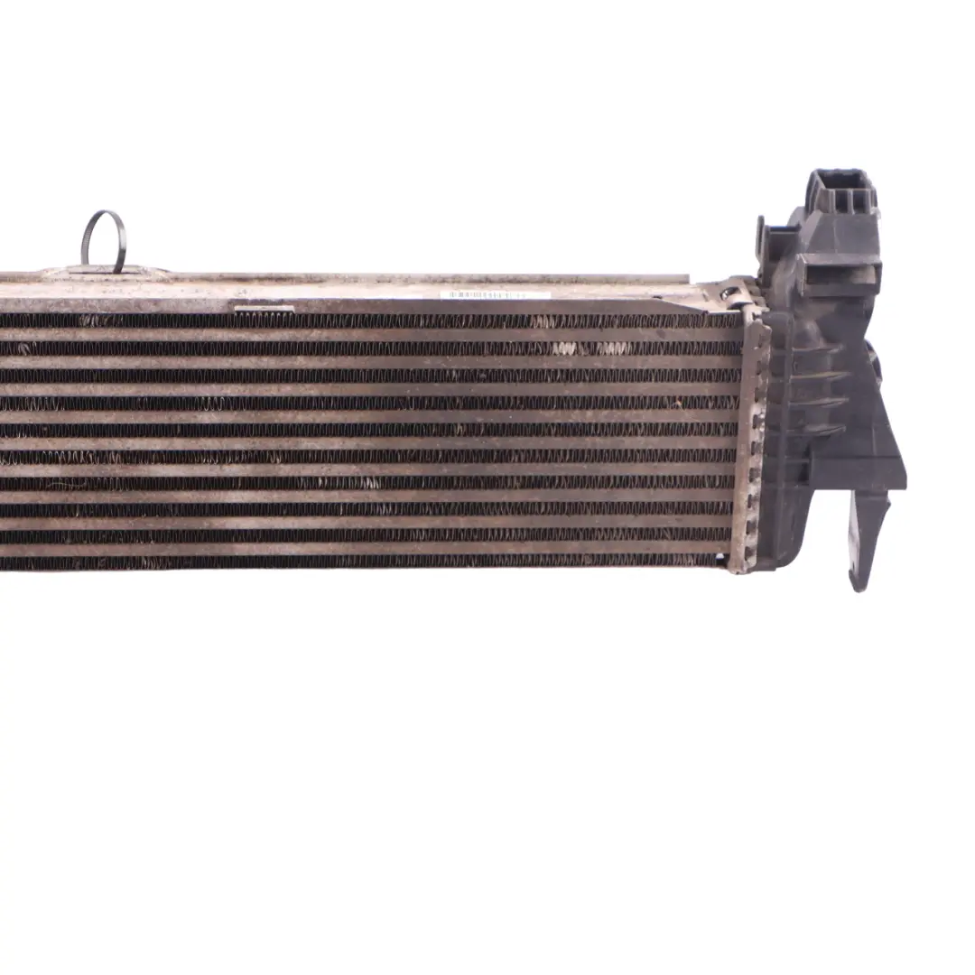 Enfriador de Carga de Aire Radiador para Mercedes Vito W447 Intercooler con número de pieza A4475010501 Mercedes Vito W447 Intercooler Enfriador de Carga de Aire Radiador - SKU A4475010501 - Número de pieza A4475010501