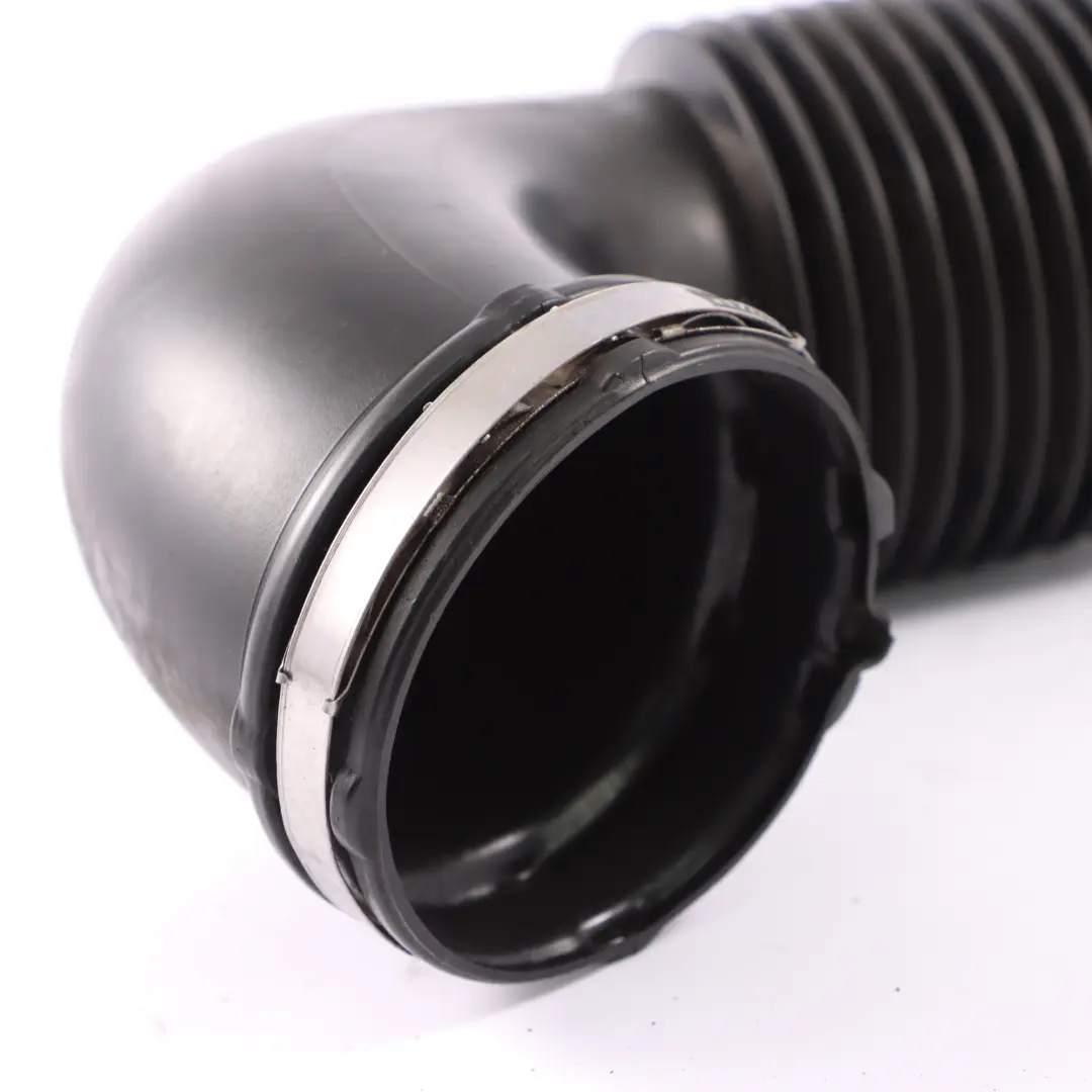 Presa d'aria Mercedes W447 OM651 Alloggiamento filtro aria al tubo motore per con numero di parte A4475281224 Presa d'aria Mercedes W447 OM651 Alloggiamento filtro aria al tubo motore - SKU A4475281224 - Numero di parte A4475281224