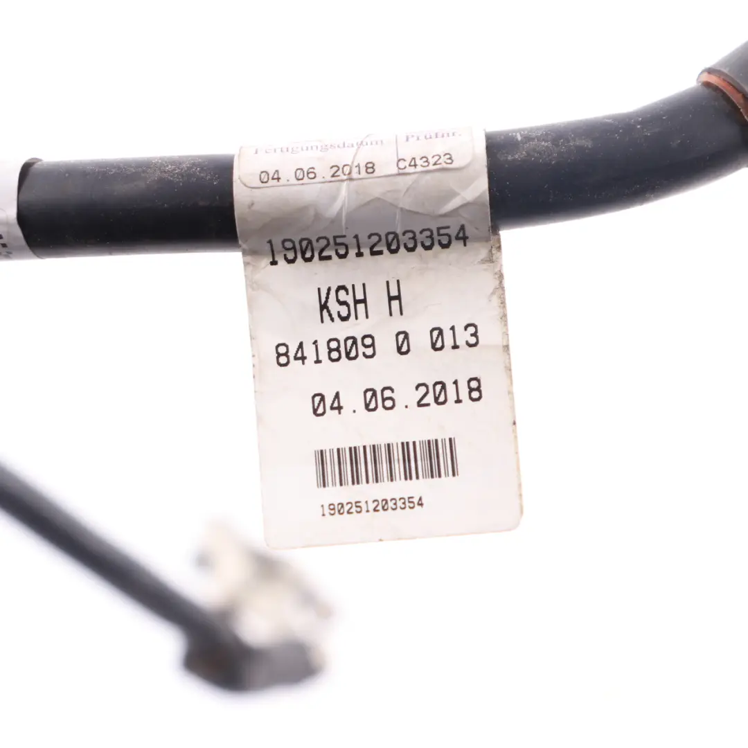 Câble négatif de la batterie pour Mercedes Vito W447 à propos du numéro de pièce A4475400030 Mercedes Vito W447 Câble négatif de la batterie - SKU A4475400030 - Numéro de pièce A4475400030