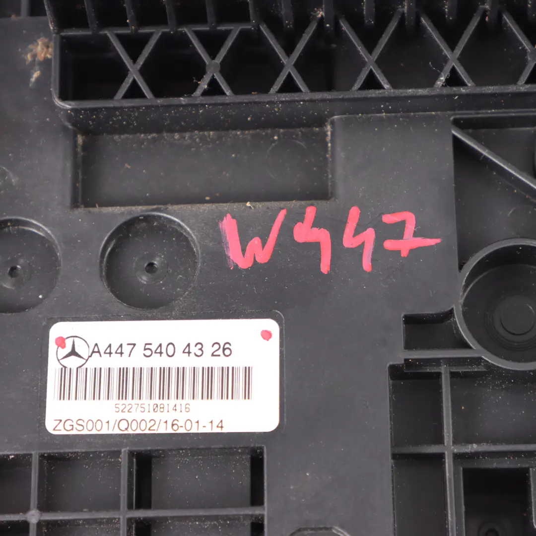 Fuse Relay Box Control Module to Mercedes Vito W447 with Part number A4475404326 Mercedes Vito W447 Fuse Relay Box Control Module - SKU A4475404326 - Part number A4475404326