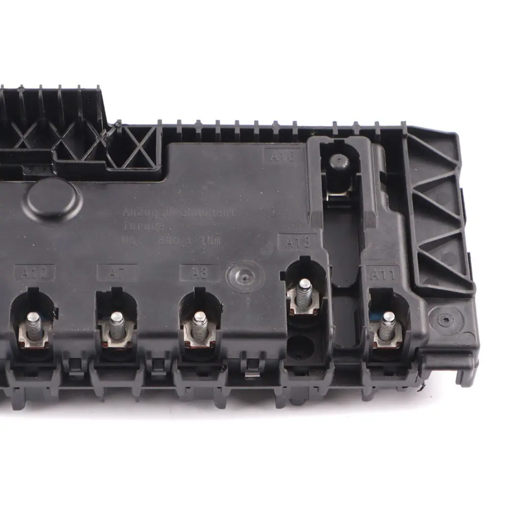 Passeggero Anteriore Scatola Fusibili Controllo per Mercedes Vito W447 con numero di parte A4475407880 Mercedes Vito W447 Passeggero Anteriore Scatola Fusibili Controllo - SKU A4475407880 - Numero di parte A4475407880