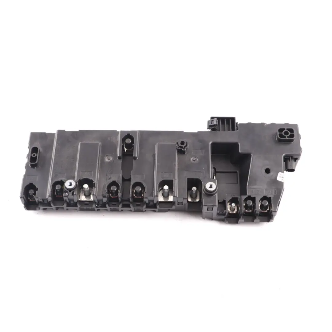 Passeggero Anteriore Scatola Fusibili Controllo per Mercedes Vito W447 con numero di parte A4475407880 Mercedes Vito W447 Passeggero Anteriore Scatola Fusibili Controllo - SKU A4475407880 - Numero di parte A4475407880