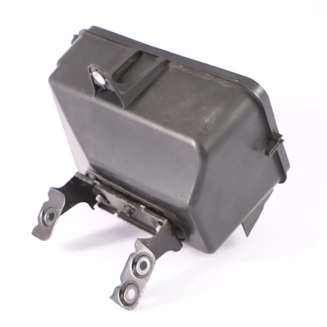 Steuergerät Sicherungskasten Fach Montage für Mercedes Vito W447 mit Teilenummer A4475450069 Mercedes Vito W447 Steuergerät Sicherungskasten Fach Montage - SKU A4475450069 - Teilenummer A4475450069