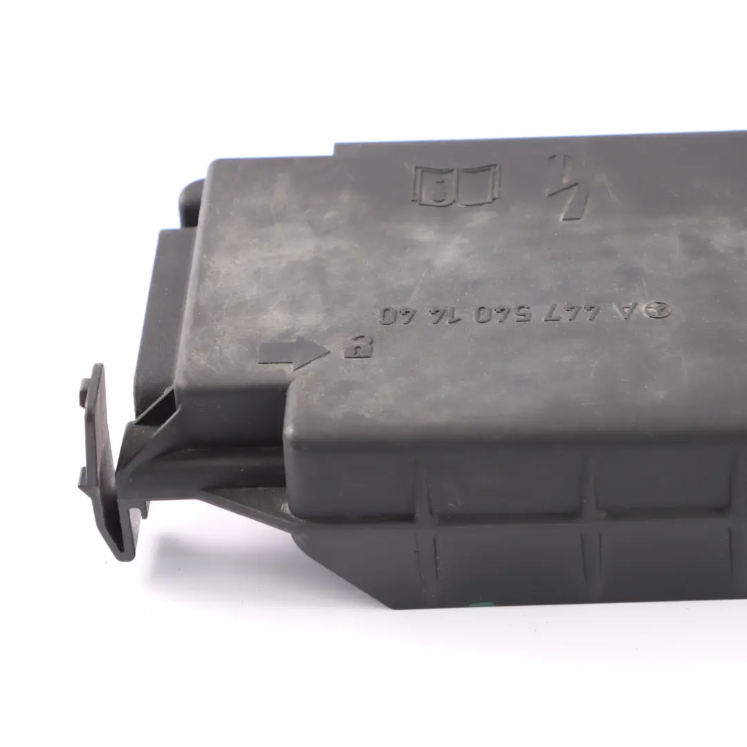Mercedes W447 Boîte À Fusibles Module Couvercle Garniture Coffre - SKU A4475460064 - Numéro de pièce A4475460064