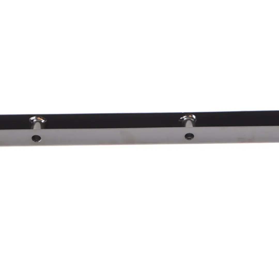 Escuadra de fijación del tabique divisorio para Mercedes W447 con número de pieza A4476100002 Mercedes W447 Escuadra de fijación del tabique divisorio - SKU A4476100002 - Número de pieza A4476100002