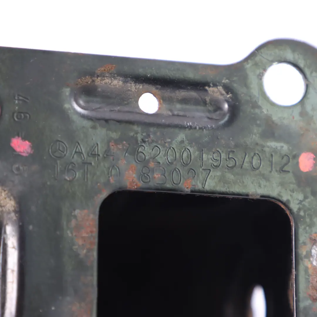  Ammortizzatore Mercedes W447 Assale anteriore Sottotelaio destra - SKU A4476200195 - Numero di parte A4476200095