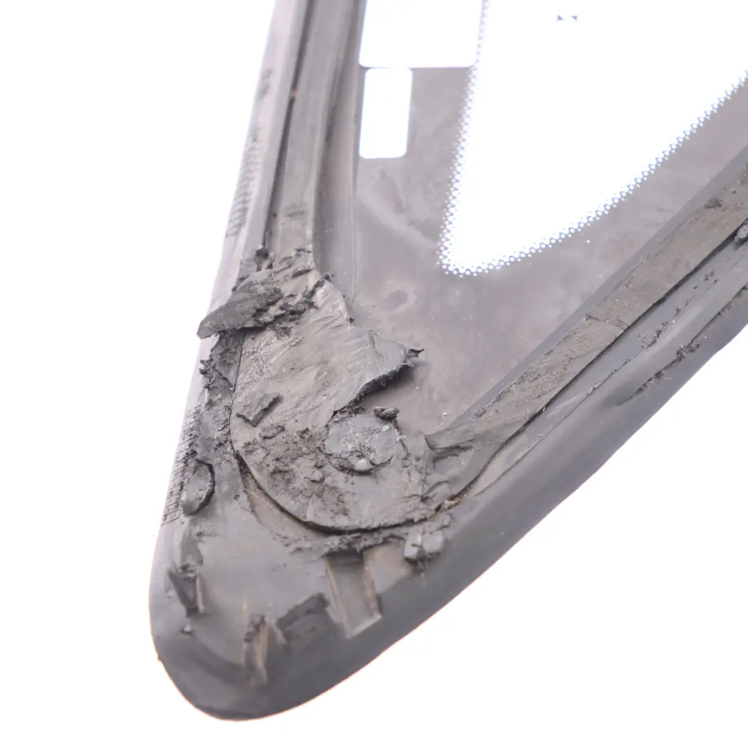 Cristal Fijo Delantero Izquierdo AS2 Transparente para Mercedes Vito W447 con número de pieza A4476730105 Mercedes Vito W447 Cristal Fijo Delantero Izquierdo AS2 Transparente - SKU A4476730105 - Número de pieza A4476730105