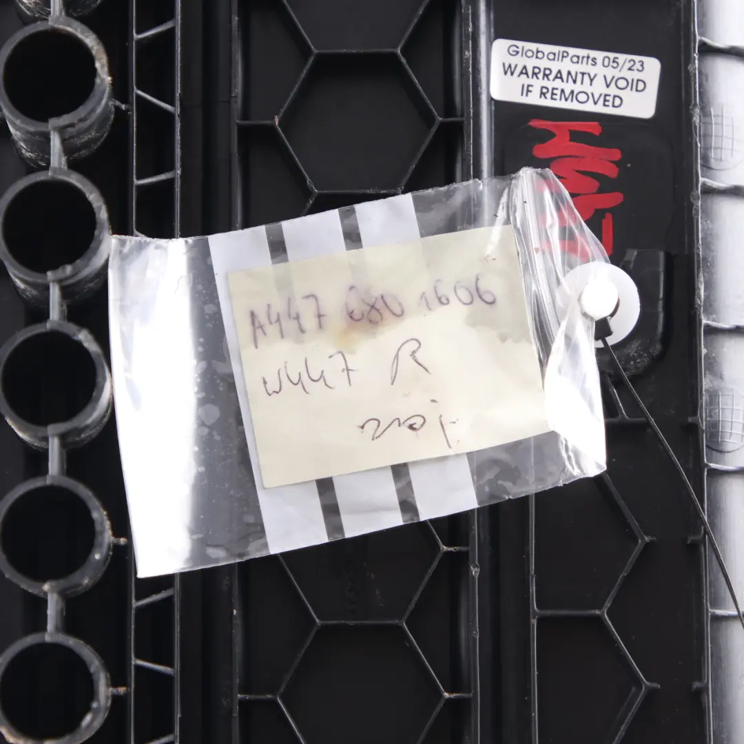 Placa de escalón Panel de entrada de la puerta delantera derecha para Mercedes W447 con número de pieza A4476801606 Mercedes W447 Placa de escalón Panel de entrada de la puerta delantera derecha - SKU A4476801606 - Número de pieza A4476801606