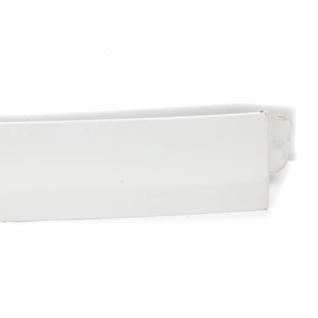 Mercedes Vito W447 Rail Trim Panel Puerta Corredera Trasera Derecha Arctic White - SKU A4476900570-ARW - Número de pieza A4476900570