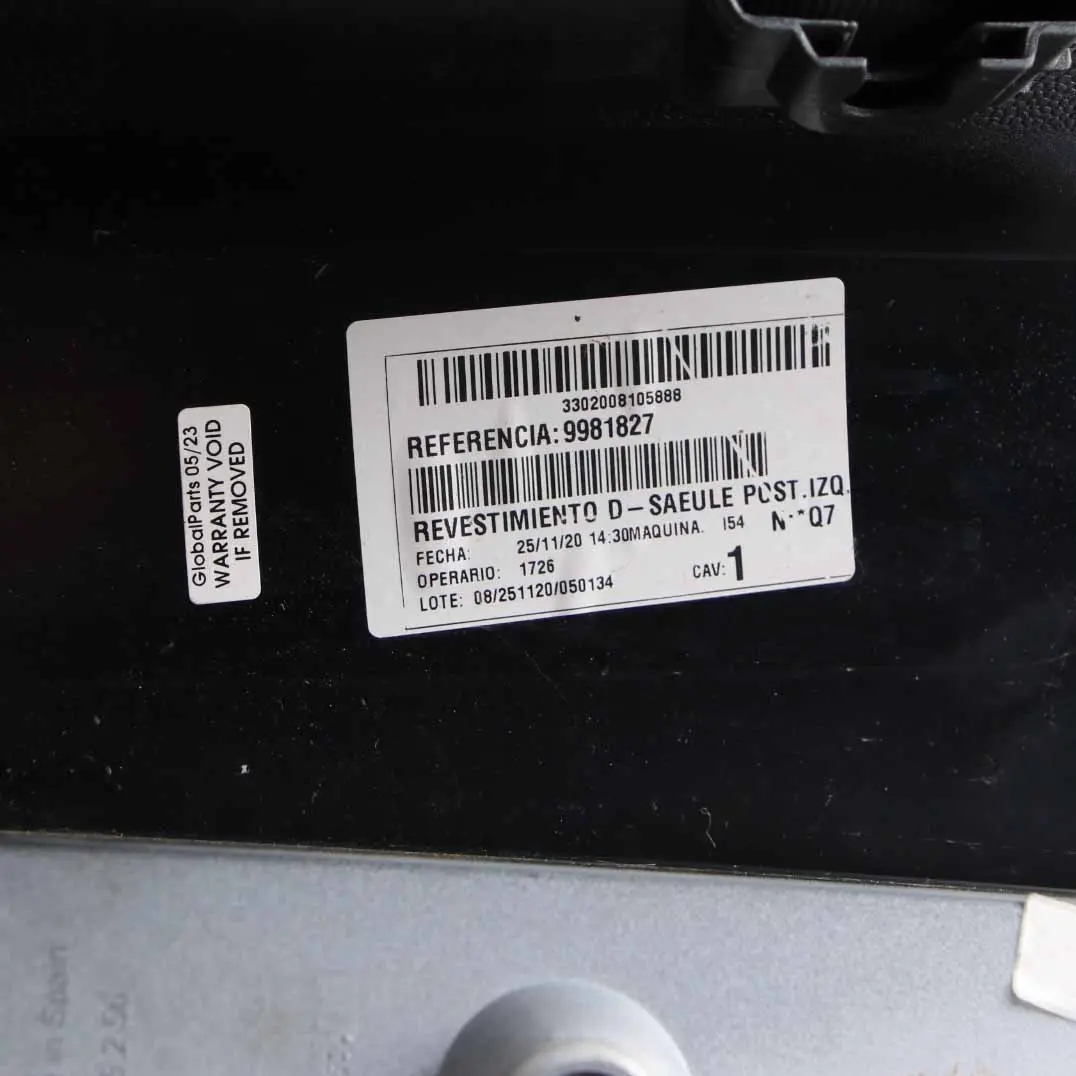 Lamp Light Bracket Trim Cover Left N/S Arctic White - 9147 to Mercedes W447 Rear with Part number A4476941625 Mercedes W447 Rear Lamp Light Bracket Trim Cover Left N/S Arctic White - 9147 - SKU A4476941625-ARW - Part number A4476941625