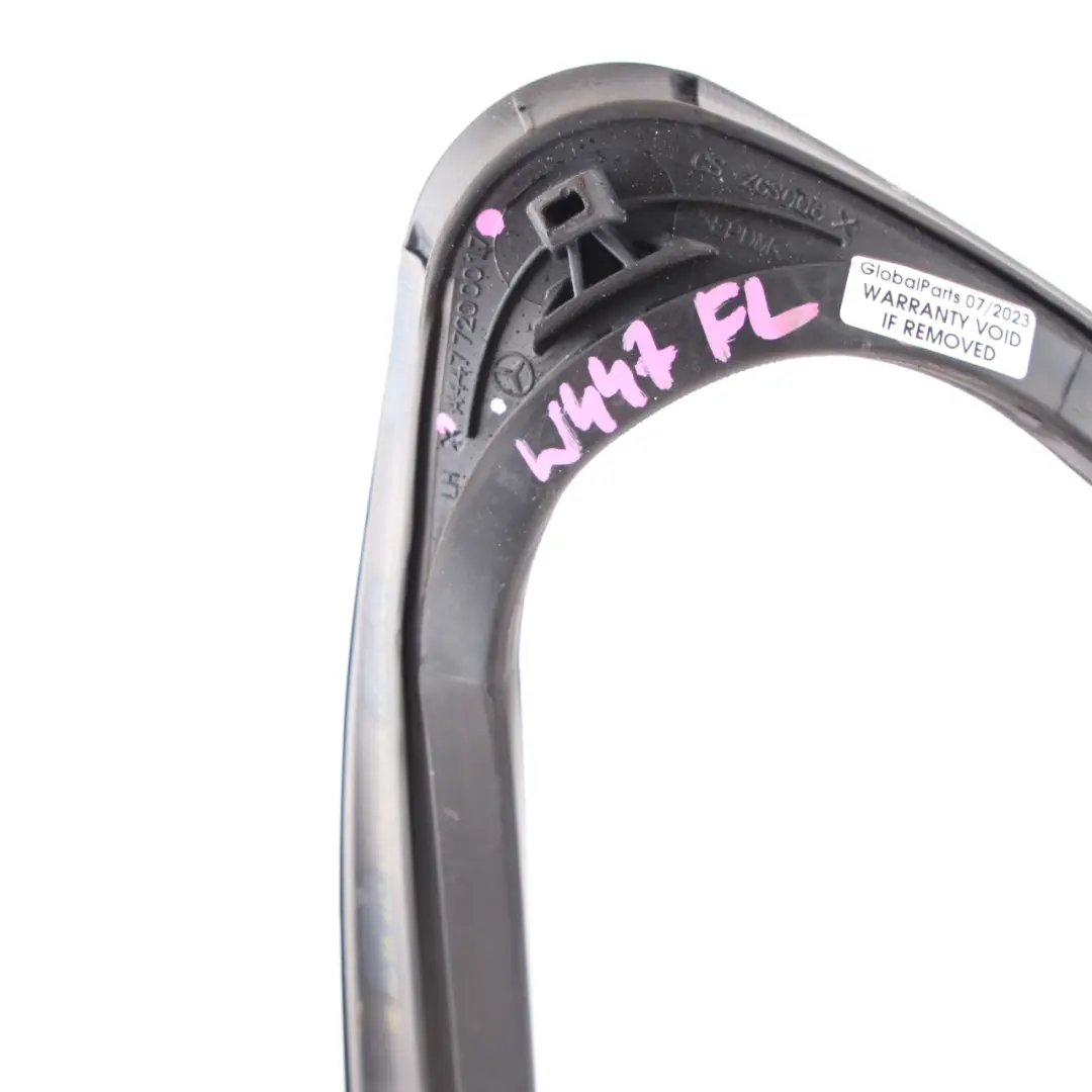 Junta de Ventana Puerta Delantera Izquierda para Mercedes Vito W447 con número de pieza A4477200017 Mercedes Vito W447 Junta de Ventana Puerta Delantera Izquierda - SKU A4477200017 - Número de pieza A4477200017