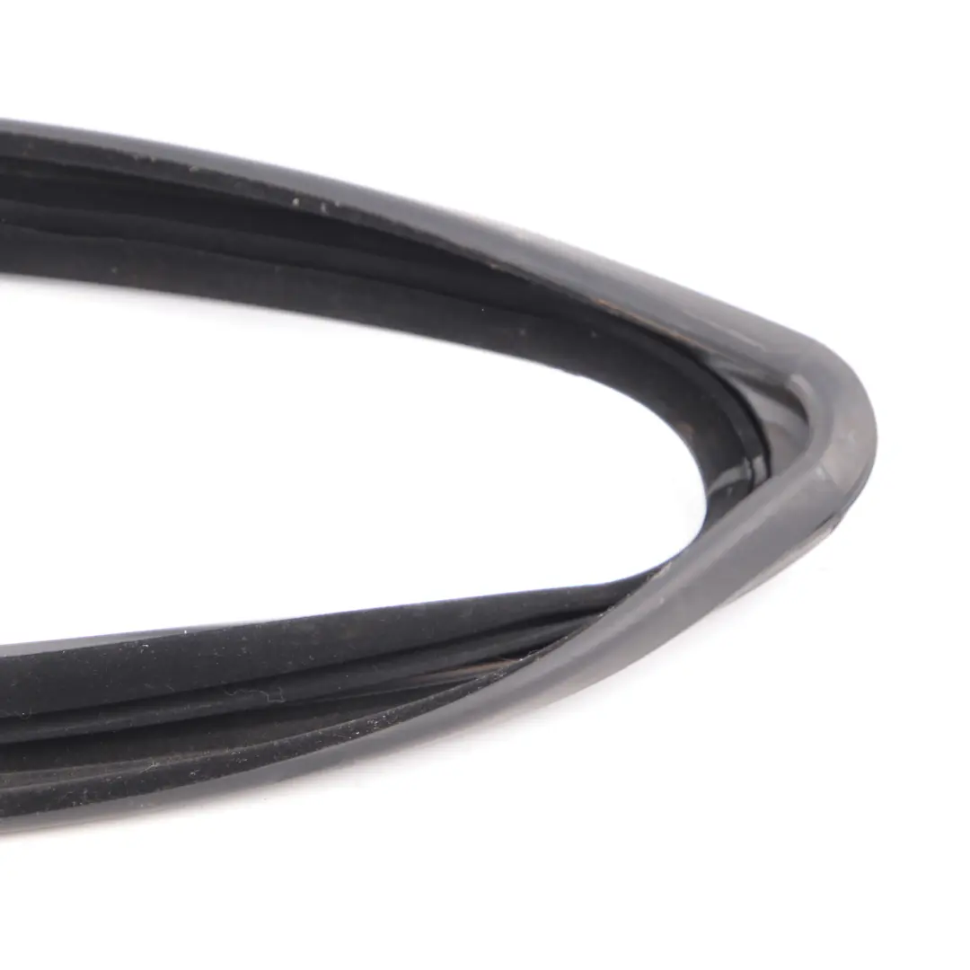 Joint de Fenêtre Porte Avant Gauche pour Mercedes Vito W447 à propos du numéro de pièce A4477200017 Mercedes Vito W447 Joint de Fenêtre Porte Avant Gauche - SKU A4477200017 - Numéro de pièce A4477200017