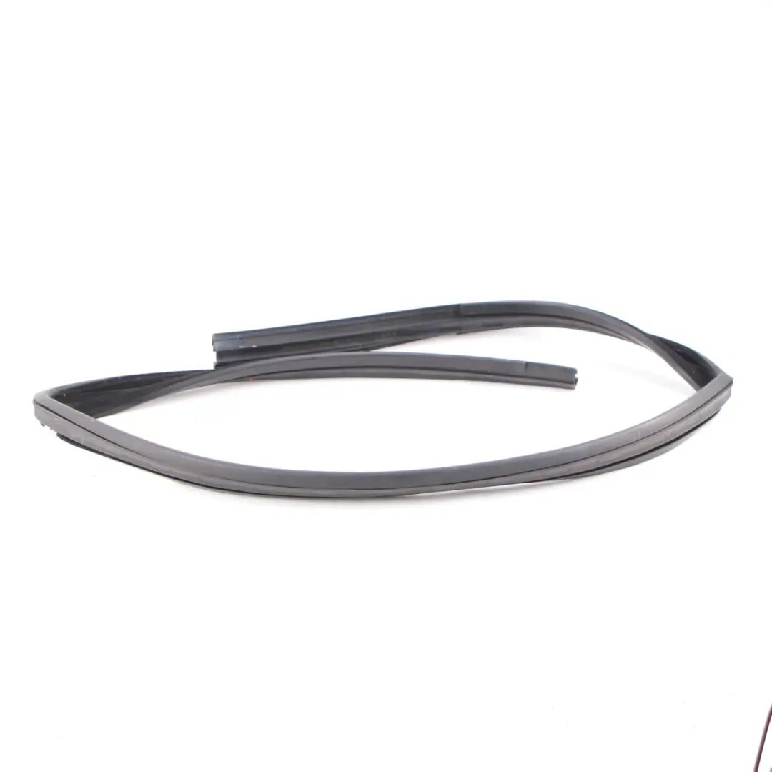 Junta de Ventana Puerta Delantera Izquierda para Mercedes Vito W447 con número de pieza A4477200017 Mercedes Vito W447 Junta de Ventana Puerta Delantera Izquierda - SKU A4477200017 - Número de pieza A4477200017