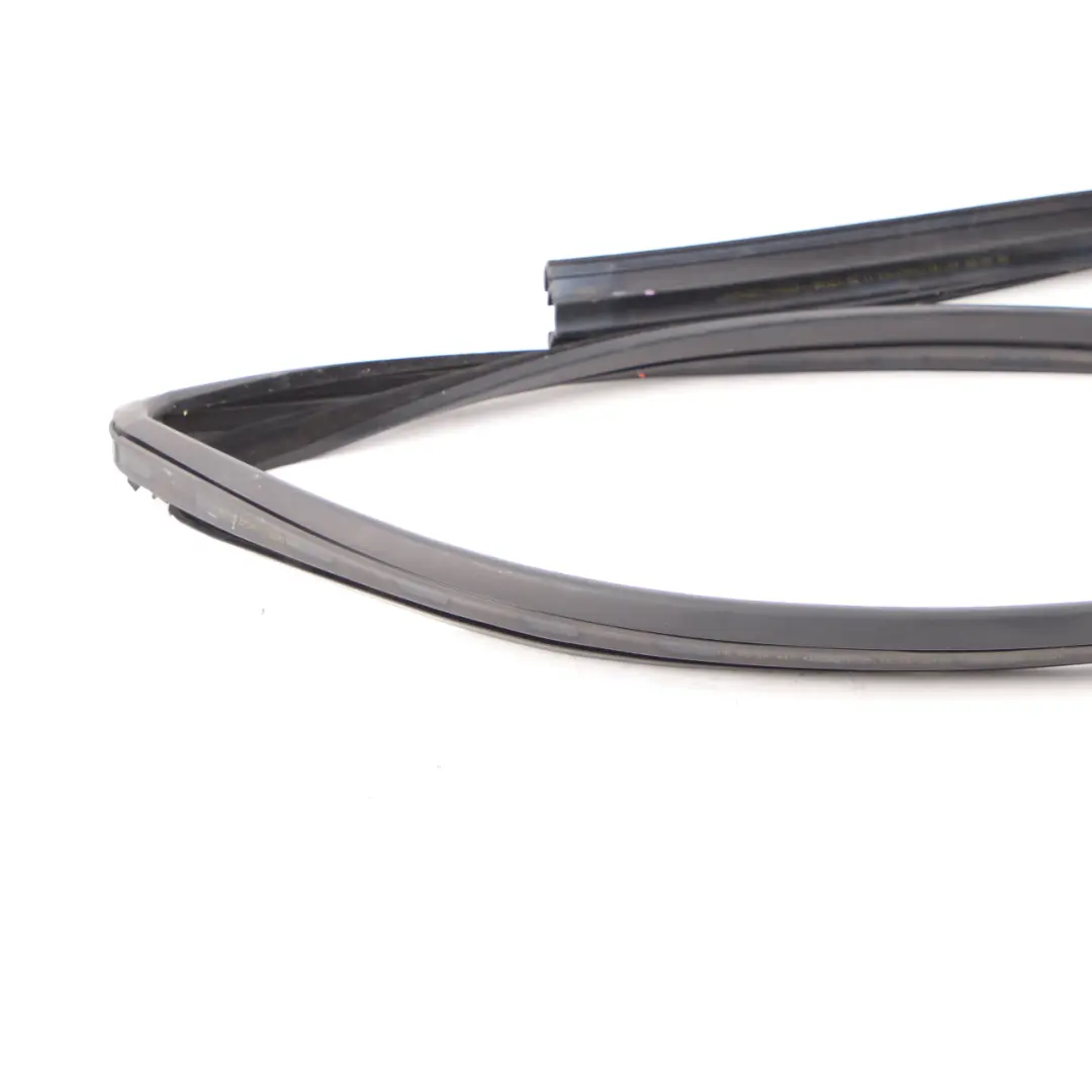 Fensterdichtung vorne links Tür für Mercedes Vito W447 mit Teilenummer A4477200017 Mercedes Vito W447 Fensterdichtung vorne links Tür - SKU A4477200017 - Teilenummer A4477200017