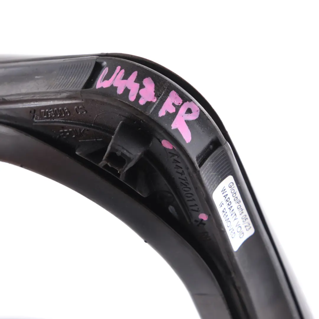 Uszczelka Szyby Przednich Prawych Drzwi do Mercedes Vito W447 o numerze A4477200117 Mercedes Vito W447 Uszczelka Szyby Przednich Prawych Drzwi - SKU A4477200117 - Numer Części A4477200117