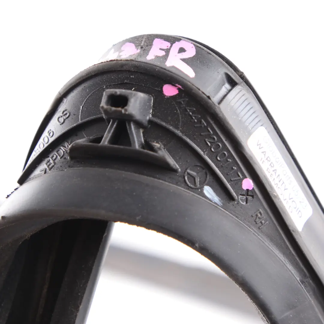 Window Seal Front Right Door Sealing Gasket to Mercedes Vito W447 with Part number A4477200117 Mercedes Vito W447 Window Seal Front Right Door Sealing Gasket - SKU A4477200117 - Part number A4477200117