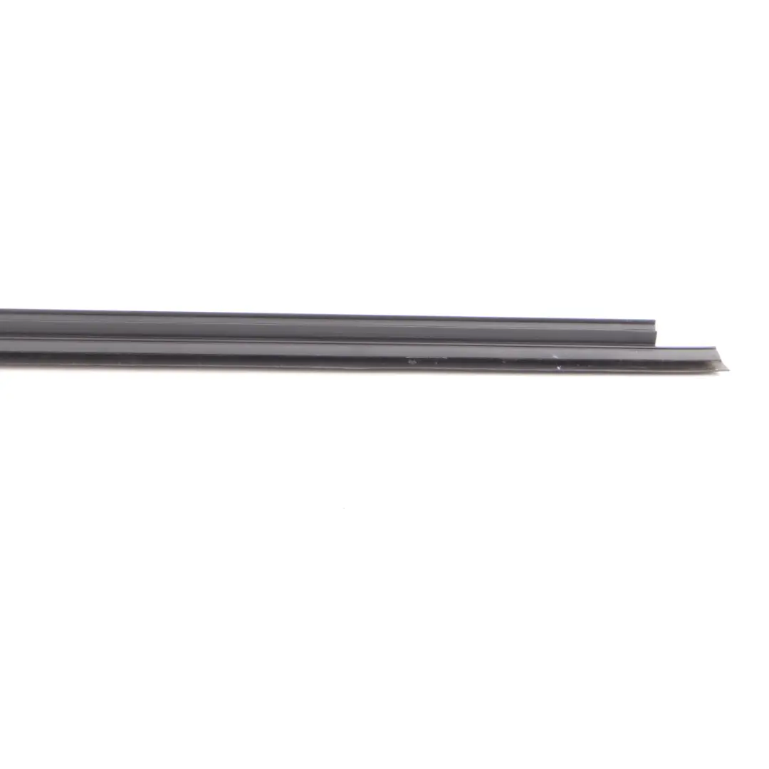 Mercedes Vito W447 Guarnizione Finestra Porta Anteriore Destra - SKU A4477200224 - Numero di parte A4477200224