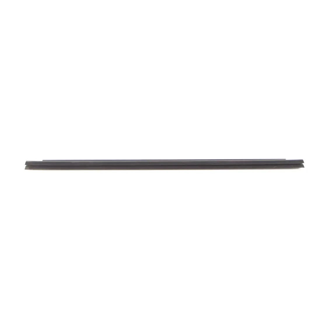 Mercedes Vito W447 Guarnizione Finestra Porta Anteriore Destra - SKU A4477200224 - Numero di parte A4477200224